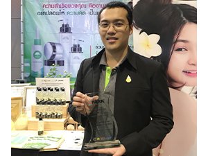 670fd2f16a69dd914fdc6ed7cc749e87-1